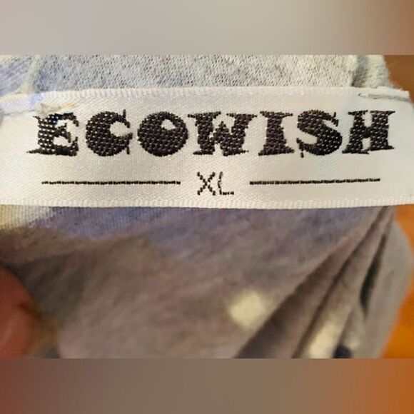 🔴XL Ecowish Top with crisscross cut out back very light. Long sleeve - Picture 3 of 4